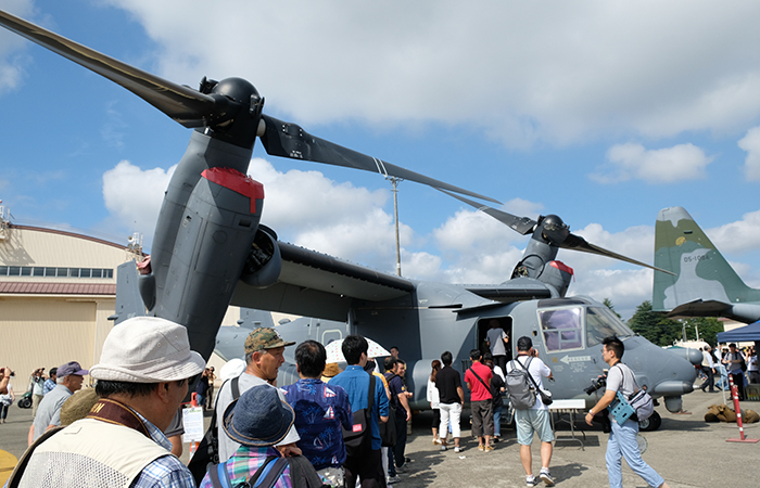 横田基地（アメリカンな街並み）